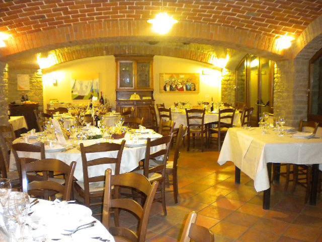 Azienda Agrituristica Alcastle Montabone Екстериор снимка