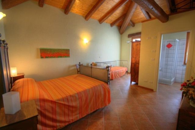Azienda Agrituristica Alcastle Montabone Стая снимка