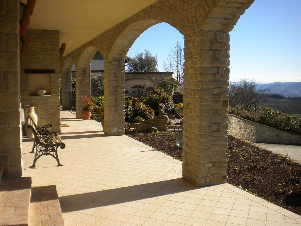 Azienda Agrituristica Alcastle Montabone Екстериор снимка